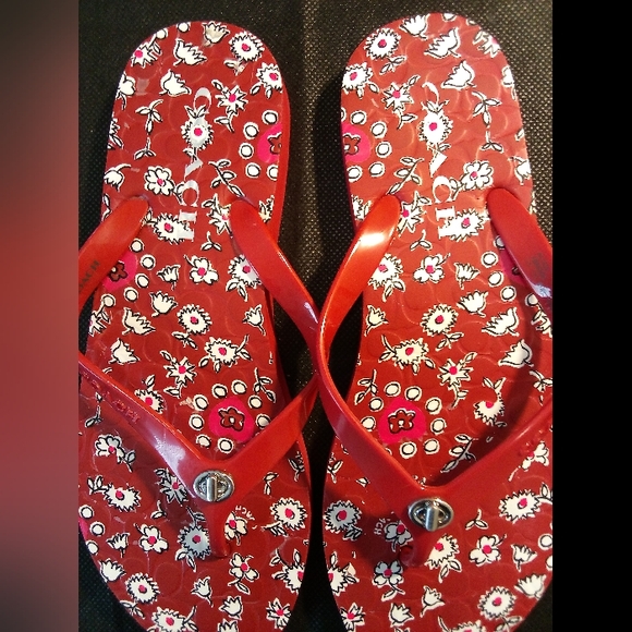 Coach - NWOB, Womens COACH Abbigail Turnlock Sandals Red & White Floral Print - Picture 1 of 7